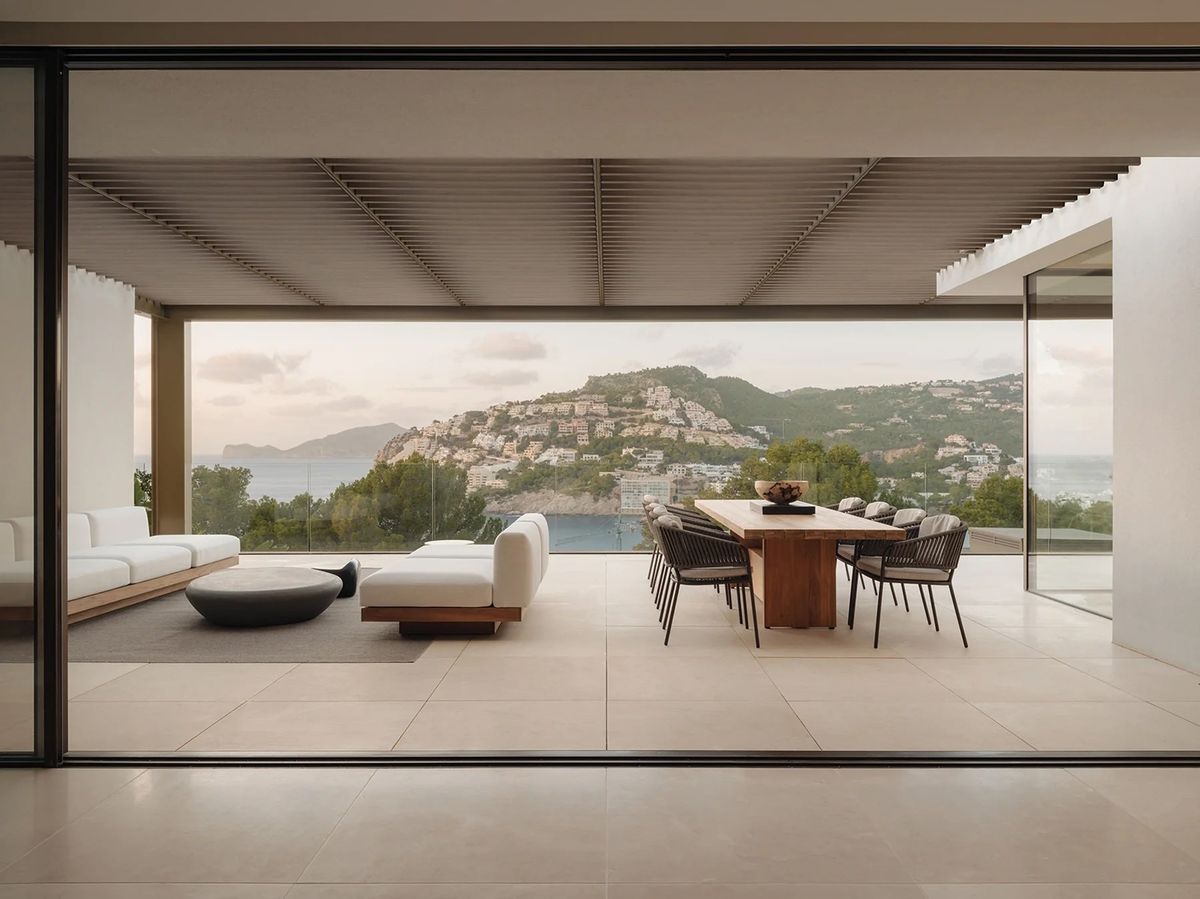 Contemporary Beach Houses
